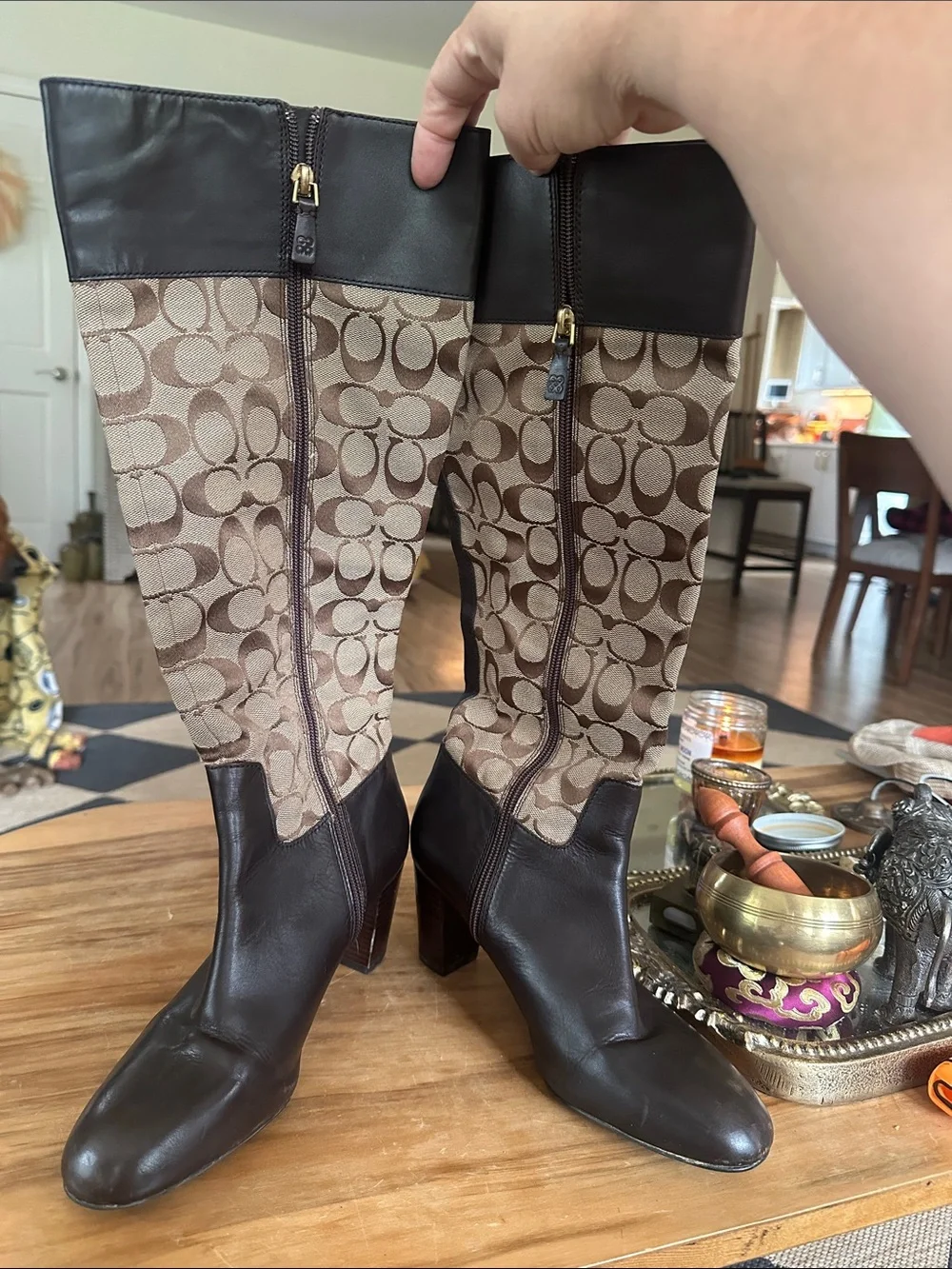 Coach Signature Canvas Leather Boots Brown knick to wood heel  marks Size 8.5